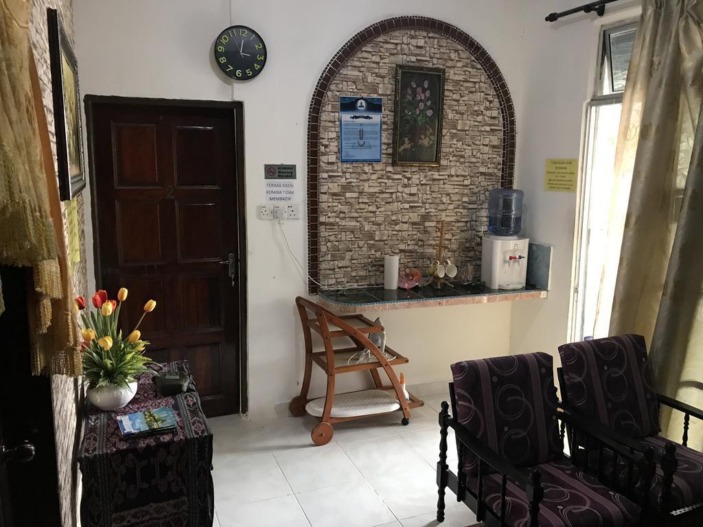 Roomstay Kuala Nerus Gated Parking - 6M To Beach & 15M To Drawbridge Kuala Terengganu Ngoại thất bức ảnh